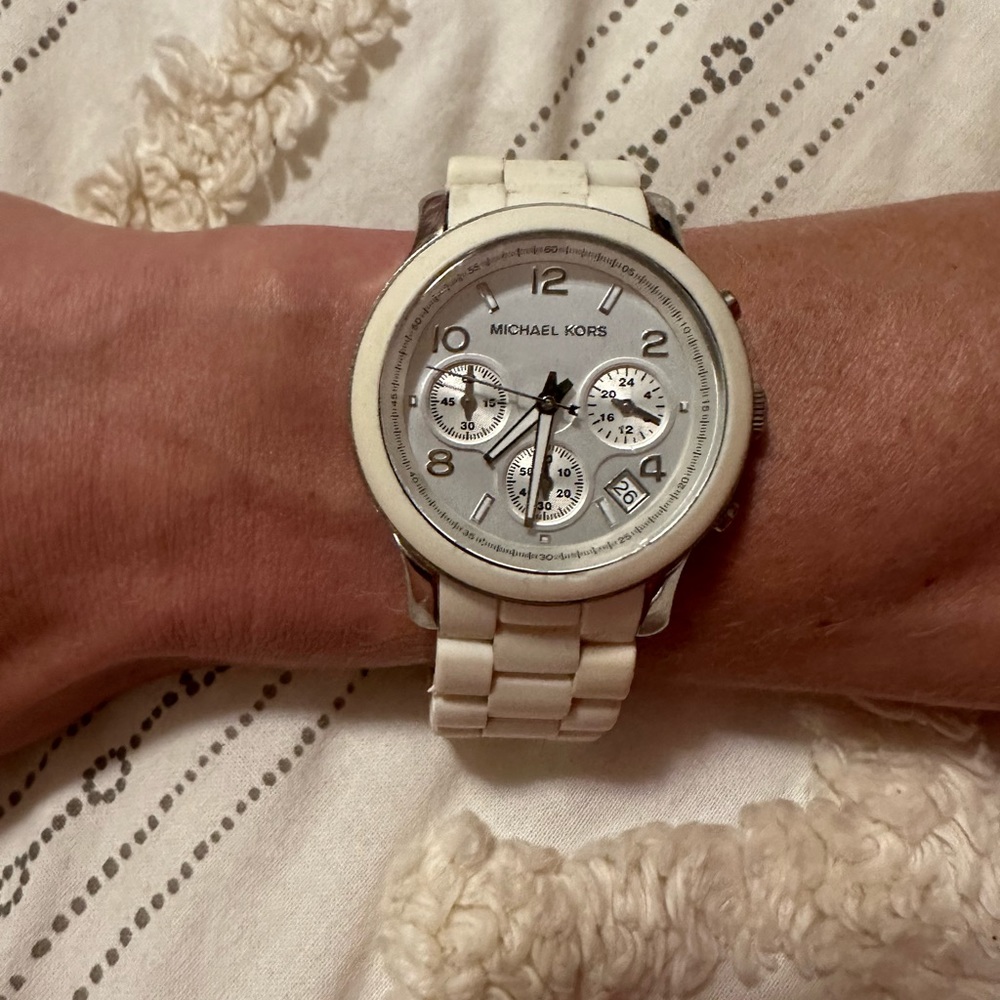 Micheal kors white watch